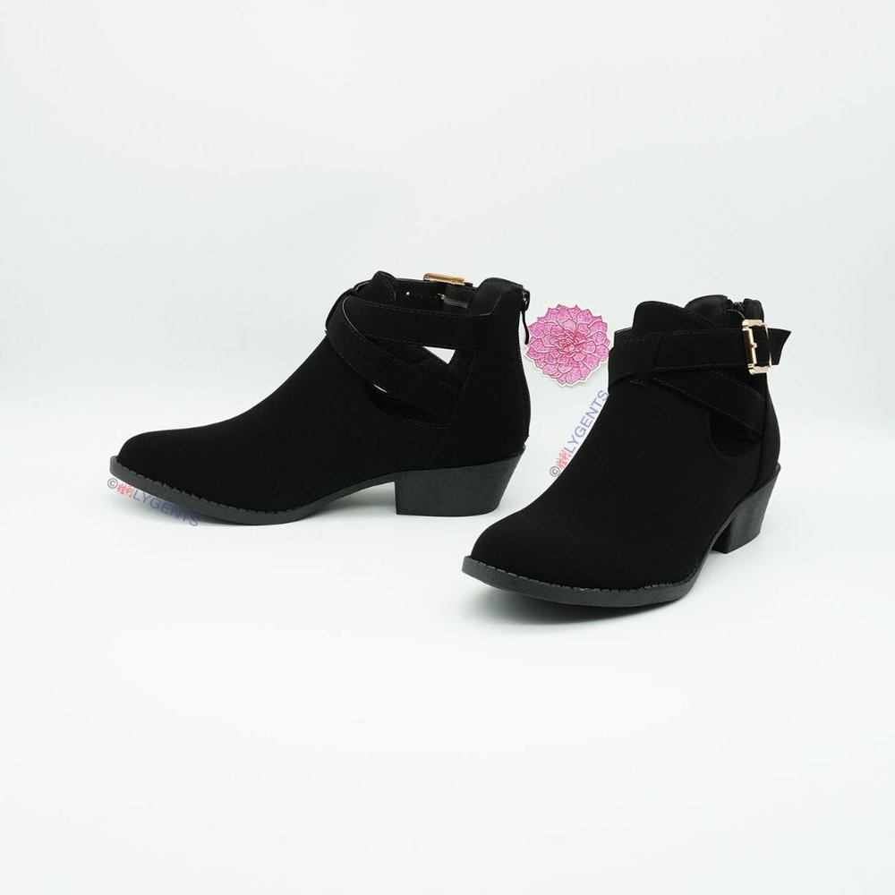 Top Moda Black 6.5M Bootie NEW